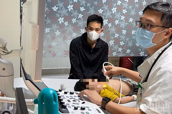 Bệnh nhi tái khám sáng 7/5. 