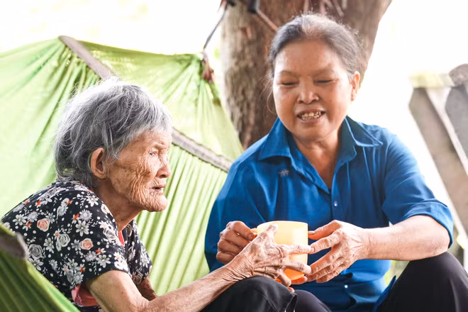 Gia đình liệt sĩ Nguyễn Văn Nẩy mong ngóng từng ngày nhận thông tin tìm được nơi chôn cất của ông để đưa ông về quê hương. 