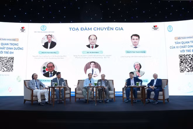Các chuyên gia chia sẻ tại tọa đàm. (Ảnh: BTC cung cấp)