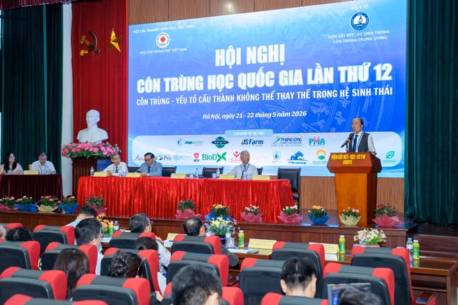 Toàn cảnh hội nghị.