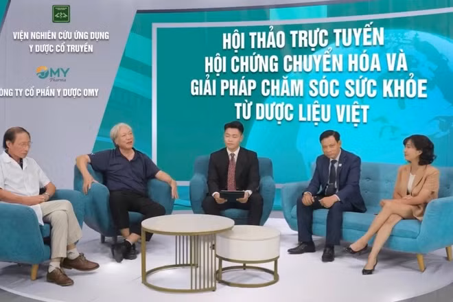 Đại tá, Tiến sĩ, bác sĩ Lê Quang Minh (thứ 2 từ trái qua), Viện trưởng Viện Ứng dụng Y dược cổ truyền tại hội thảo trực tuyến. 