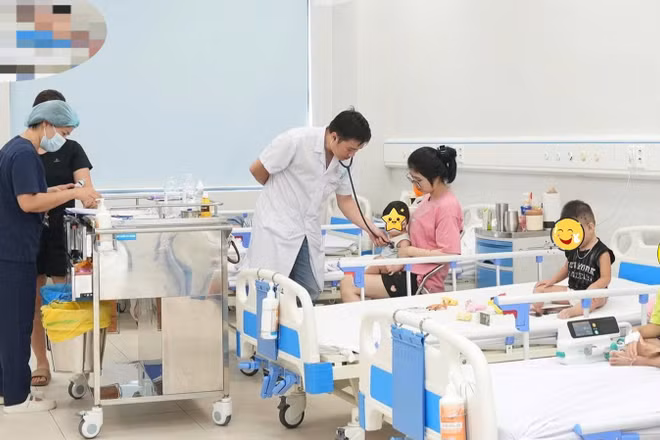 Bệnh nhi được điều trị tại cơ sở 2 của Bệnh viện Nhi Trung ương. (Ảnh: Bệnh viện cung cấp)