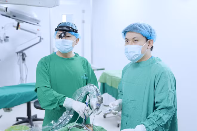 Ứng dụng kỹ thuật phẫu thuật ít xâm lấn bằng dao Coblator trong điều trị bệnh lý tai mũi họng. 