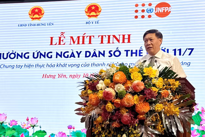 Thứ trưởng Y tế Đỗ Xuân Tuyên phát biểu tại Lễ Mít-tinh.