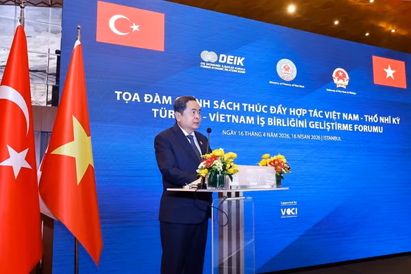 Chủ tịch Quốc hội Trần Thanh Mẫn phát biểu tại Phiên khai mạc Tọa đàm chính sách thúc đẩy hợp tác Việt Nam-Thổ Nhĩ Kỳ. (Ảnh: Doãn Tấn/TTXVN)
