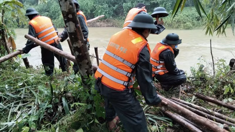Toàn thành phố đang khẩn trương triển khai các biện pháp phòng chống mưa lớn, lũ quét và sạt lở đất.