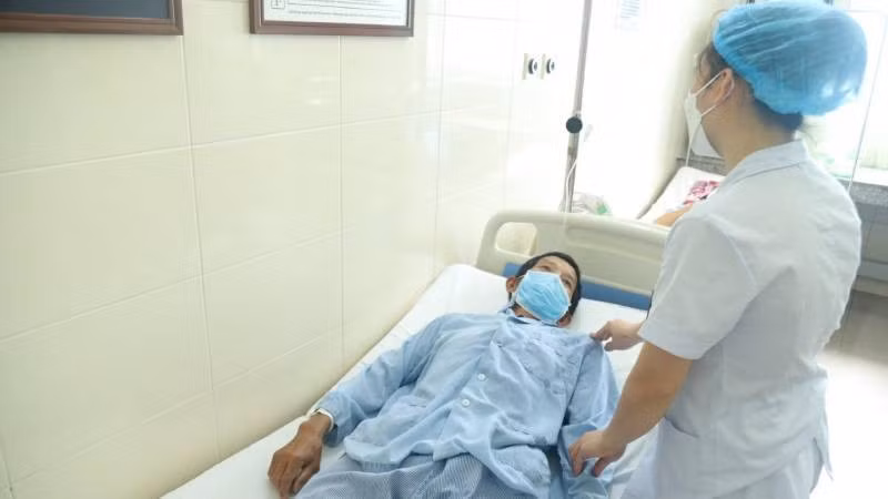 Sở Y tế thành phố cho biết, sức khỏe các công nhân đã ổn định. (Ảnh minh họa)
