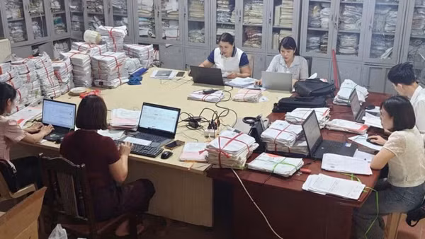 Tập trung làm sạch dữ liệu đất đai. (Ảnh: Công an tỉnh Thanh Hóa)