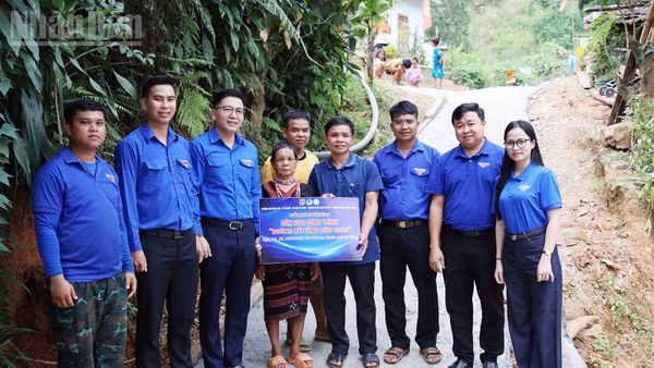 Nhiều công trình thanh niên góp phần thay đổi diện mạo nông thôn. (Ảnh: THANH TÂM)