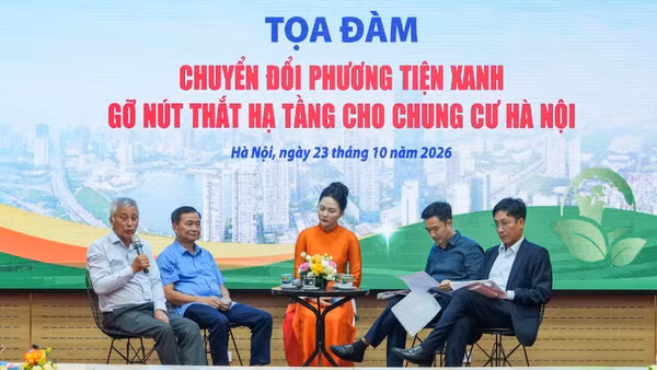 Tọa đàm “Chuyển đổi phương tiện xanh: Gỡ nút thắt hạ tầng chung cư Hà Nội”. (Ảnh: Ban tổ chức cung cấp)