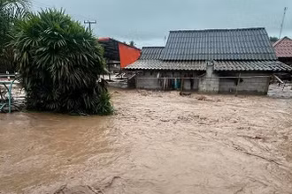 Nhiều địa phương ở miền bắc và miền trung của Lào đang ngập lụt do mưa lớn kéo dài. Ảnh: Vientiane Times