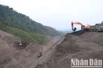 Dự án cao tốc Tuyên Quang-Hà Giang, giai đoạn 1, đoạn qua tỉnh Hà Giang đang được thi công khẩn trương.