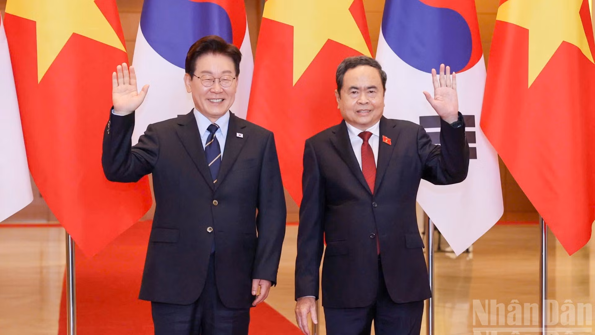 Chủ tịch Quốc hội Trần Thanh Mẫn hội kiến Tổng thống Hàn Quốc Lee Jae Myung. (Ảnh: DUY LINH)