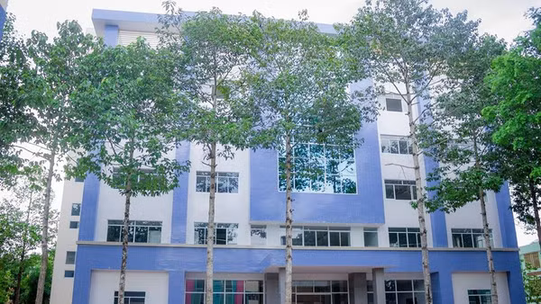 Tòa nhà Trung tâm công nghệ cao thuộc Trường cao đẳng Công nghệ Quốc tế Lilama 2. (Ảnh: Trường cao đẳng Công nghệ Quốc tế Lilama 2)