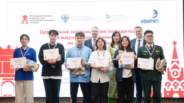 Lễ tổng kết và trao giải Cuộc thi Olympic quốc tế tiếng Nga dành cho học sinh, sinh viên Việt Nam năm 2025. (Ảnh: Bộ Giáo dục và Đào tạo)