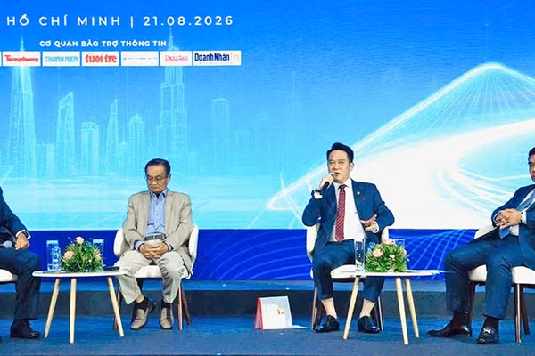 Các đại biểu tham luận tại phiên làm việc. (Ảnh: Trung ương Hội Doanh nhân trẻ Việt Nam cung cấp)