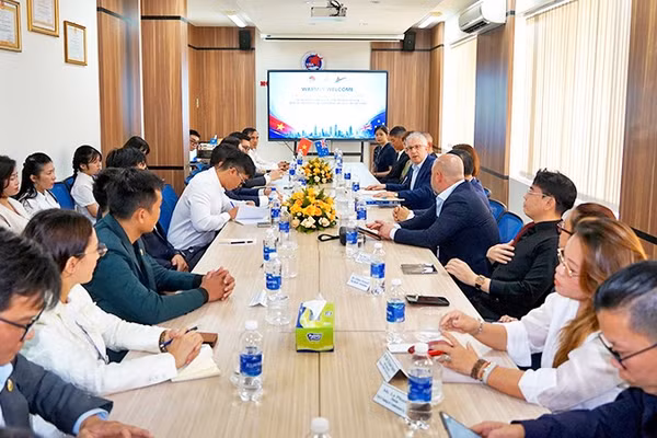 Toàn cảnh buổi làm việc. (Ảnh: Trung ương Hội Doanh nhân trẻ Việt Nam cung cấp)