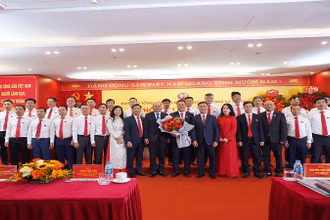 Ra mắt Ban Chấp hành Đảng bộ HUD khóa VI. (Ảnh: HỢP PHÚC)