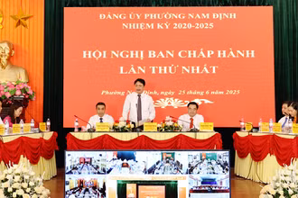 Vận hành thử nghiệm hội nghị Ban Chấp hành Đảng bộ phường Nam Định.