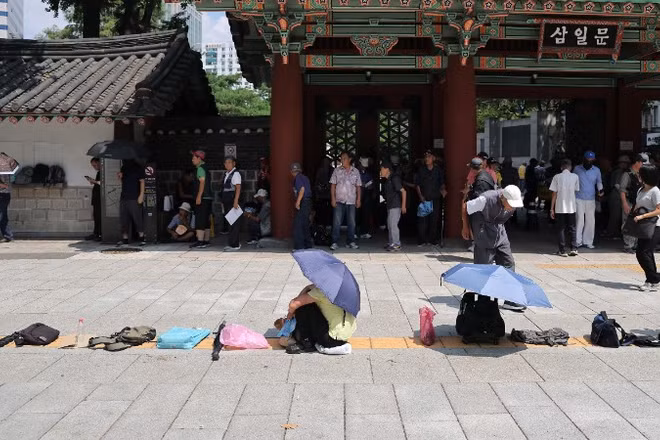 Trời nắng gay gắt tại Seoul, Hàn Quốc, ngày 3/8/2026. (Ảnh: Yonhap/TTXVN)