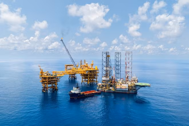 Giàn khai thác dầu khí trên biển của Petrovietnam.