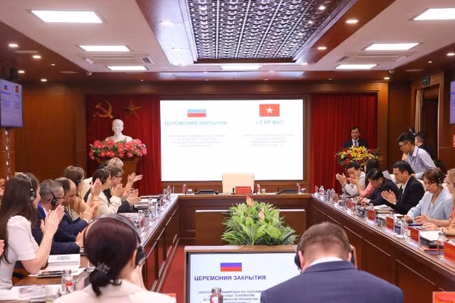 Quang cảnh Lễ bế mạc.