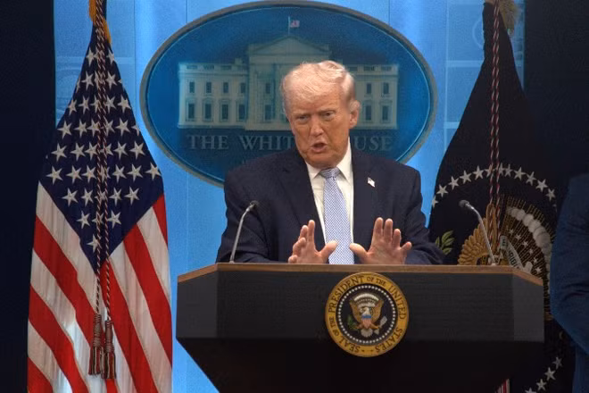 Tổng thống Mỹ Donald Trump phát biểu tại cuộc họp báo ở Nhà trắng, Washington, D.C. (Ảnh: THX/TTXVN)