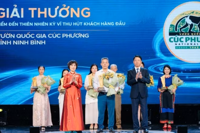 Vườn quốc gia Cúc Phương được trao danh hiệu “Điểm đến thiên nhiên kỳ vĩ thu hút khách du lịch hàng đầu năm 2025” tại Giải thưởng Vita Awards 2026.