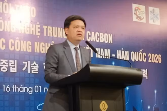 Phó Chủ nhiệm Ủy ban Khoa học, Công nghệ và Môi trường Quốc hội Tạ Đình Thi phát biểu khai mạc hội thảo.