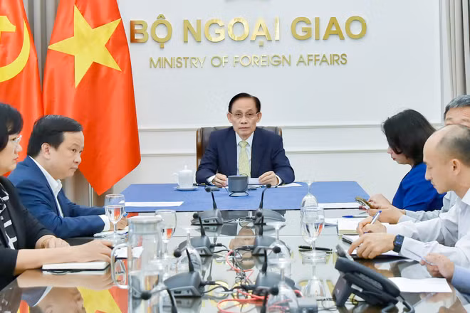 Quang cảnh điện đàm tại trụ sở Bộ Ngoại giao. (Ảnh: Bộ Ngoại giao Việt Nam)