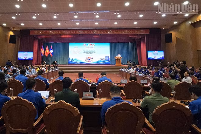 Quang cảnh chương trình. (Ảnh: Phúc Thắng)