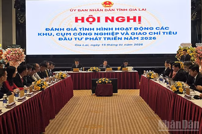 Quang cảnh hội nghị