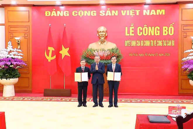 [Video] Trao quyết định bổ nhiệm Trưởng ban Nội chính Trung ương và Giám đốc Học viện Chính trị quốc gia Hồ Chí Minh