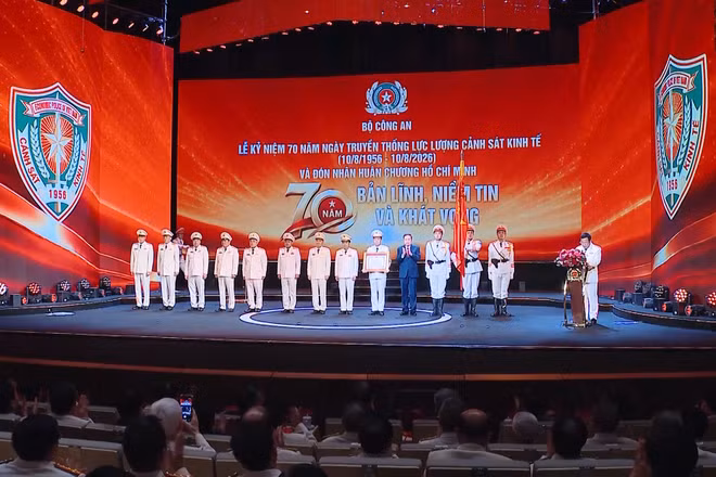 [Video] Chủ tịch Quốc hội Trần Thanh Mẫn: Lực lượng Cảnh sát kinh tế tiếp tục khẳng định là “Lá chắn thép vững chắc” của Đảng, Nhà nước và Nhân dân