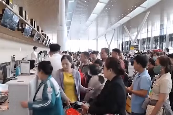[Video] Sân bay Tân Sơn Nhất dự kiến phục vụ 750 chuyến bay mỗi ngày vào kỳ nghỉ lễ