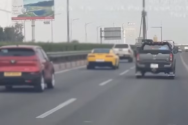 [Video] Tăng cường sử dụng ô tô hóa trang để phạt nguội trên cao tốc