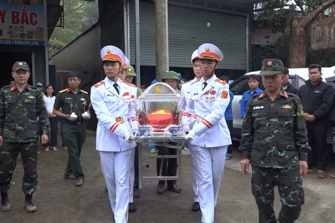 [Video] Hành trình đưa hai liệt sĩ trở về từ đỉnh đèo Pha Đin