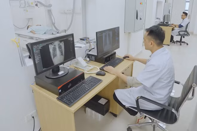 [Video] Bệnh viện Hữu nghị Việt Đức cơ sở Ninh Bình tiếp nhận gần 2.200 lượt khám sau hơn một tuần đi vào hoạt động