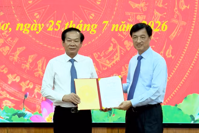[Video] Đồng chí Đỗ Thanh Bình giữ chức Bí thư Thành ủy Cần Thơ