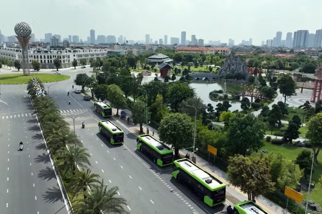 [Video] Hà Nội chính thức triển khai thí điểm vùng phát thải thấp trong Vành đai 1