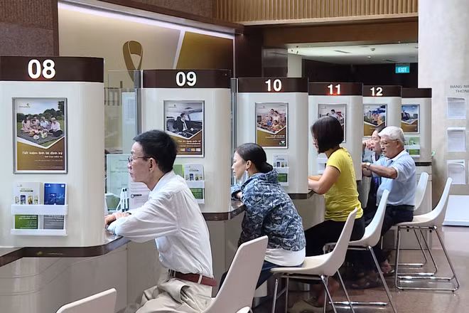 [Video] Tài khoản ngân hàng phải sử dụng đúng tên theo giấy tờ định danh từ 1/4