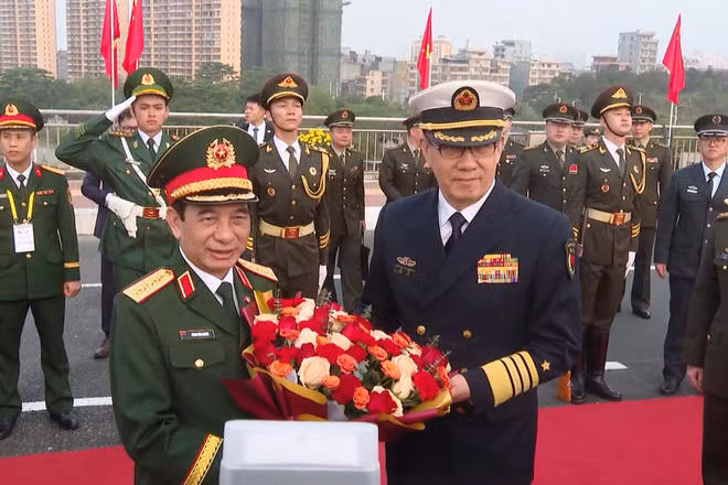 [Video] Tiếp tục các hoạt động Giao lưu hữu nghị Quốc phòng biên giới Việt Nam - Trung Quốc lần thứ 10