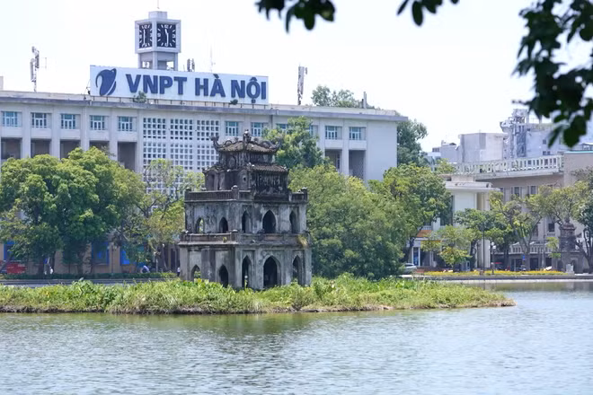 [Video] Nhịp sống thủ đô Hà Nội trong những ngày nắng nóng kỉ lục