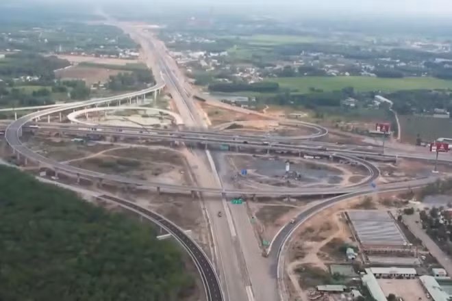 [Video] Nhiều dự án cao tốc tăng tốc hoàn thiện, chuẩn bị thông xe trong tháng 5