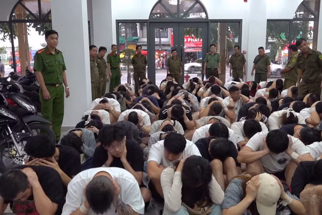 [Video] TP Hồ Chí Minh: Phát hiện nhiều người nước ngoài nghi lừa đảo trực tuyến