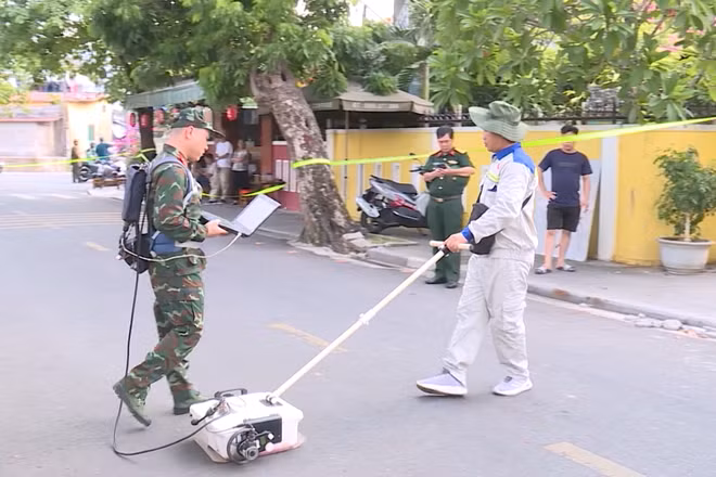 [Video] Radar xuyên đất tìm dấu tích liệt sĩ về với gia đình