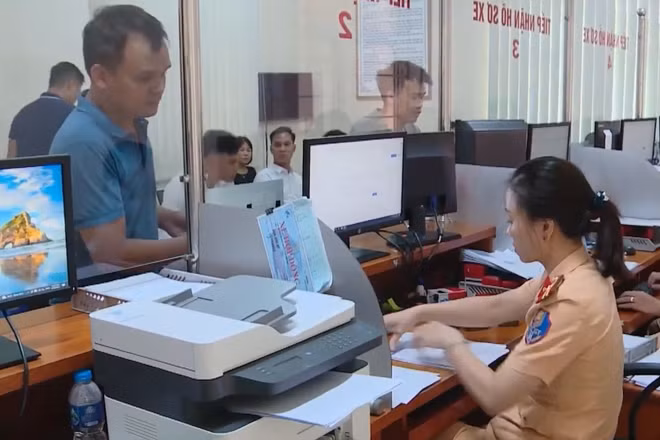 [Video] Thu ngân sách gần 63 tỷ đồng ở phiên đấu giá biển số xe thứ 8 