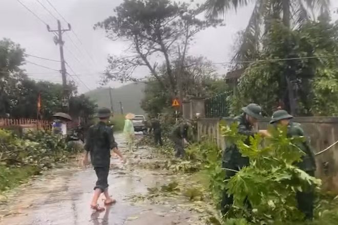 [Video] Khắc phục hậu quả bão số 10: Không để người dân không có chỗ ở