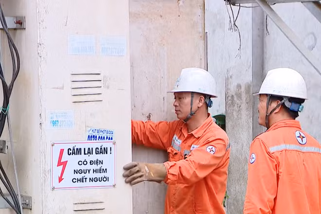 [Video] Ổn định sau sáp nhập, EVNNPC vận hành hiệu quả 