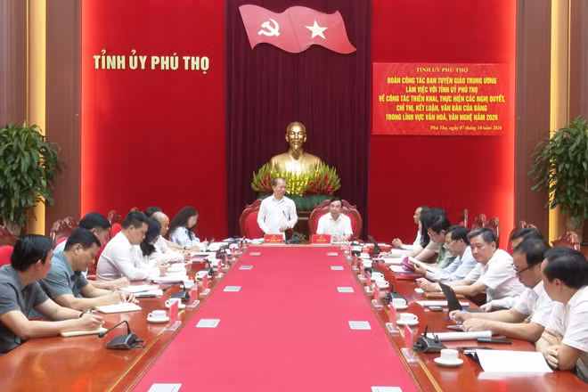 [Video] Khảo sát công tác triển khai các nghị quyết, chỉ thị của Đảng về văn hóa tại Phú Thọ